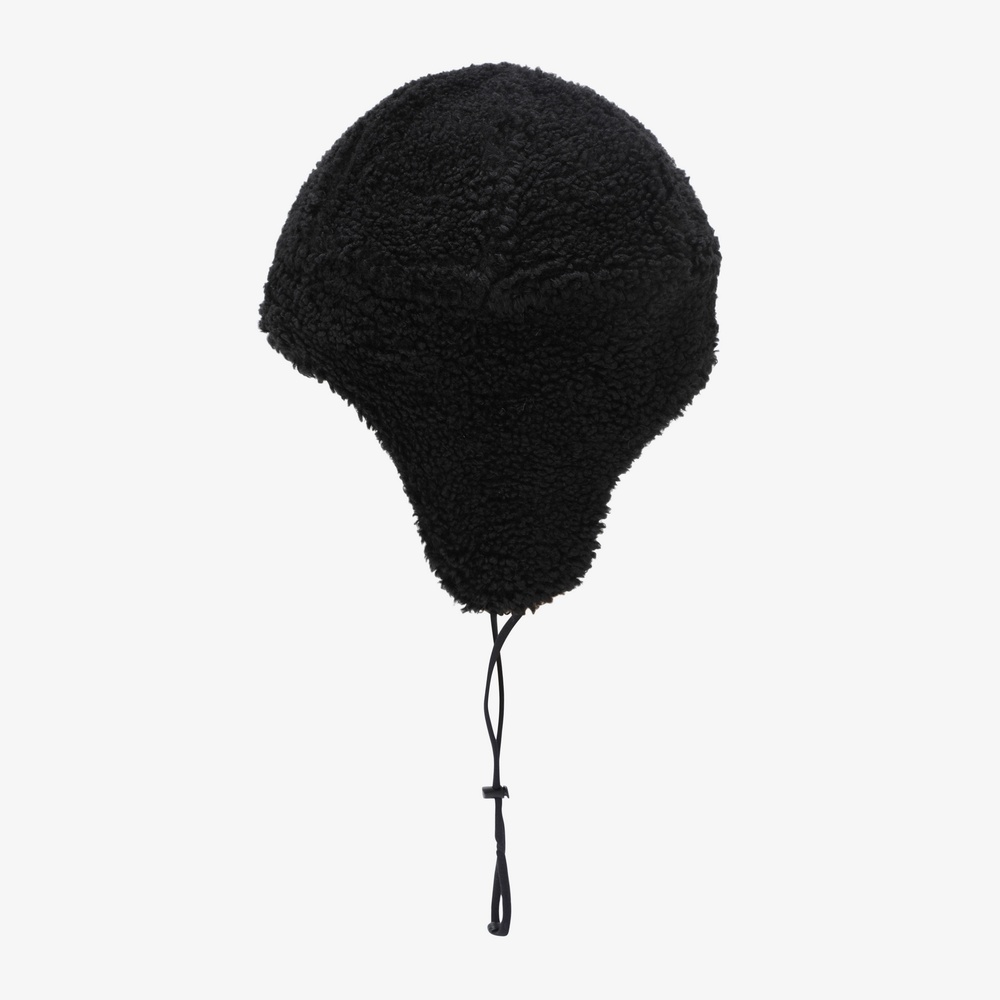 FLUFFY EARMUFF BEANIE BLACK