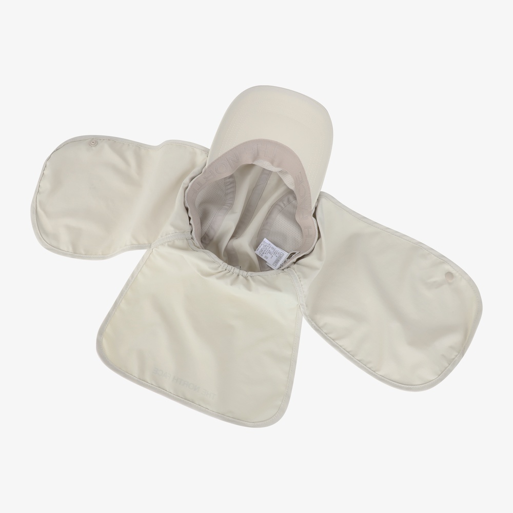 LIGHT SHIELD CAP WHITE SAND