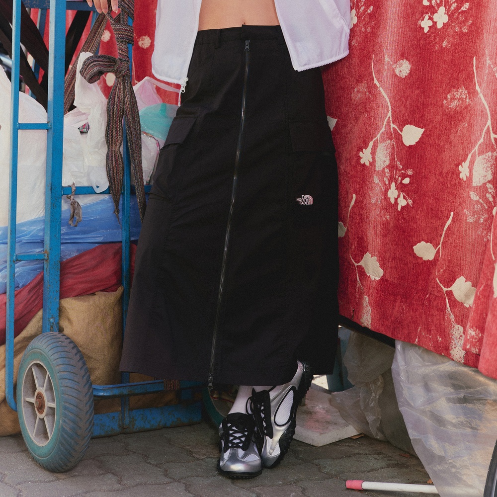 WOMEN'S NEILTON SKIRT BLACK