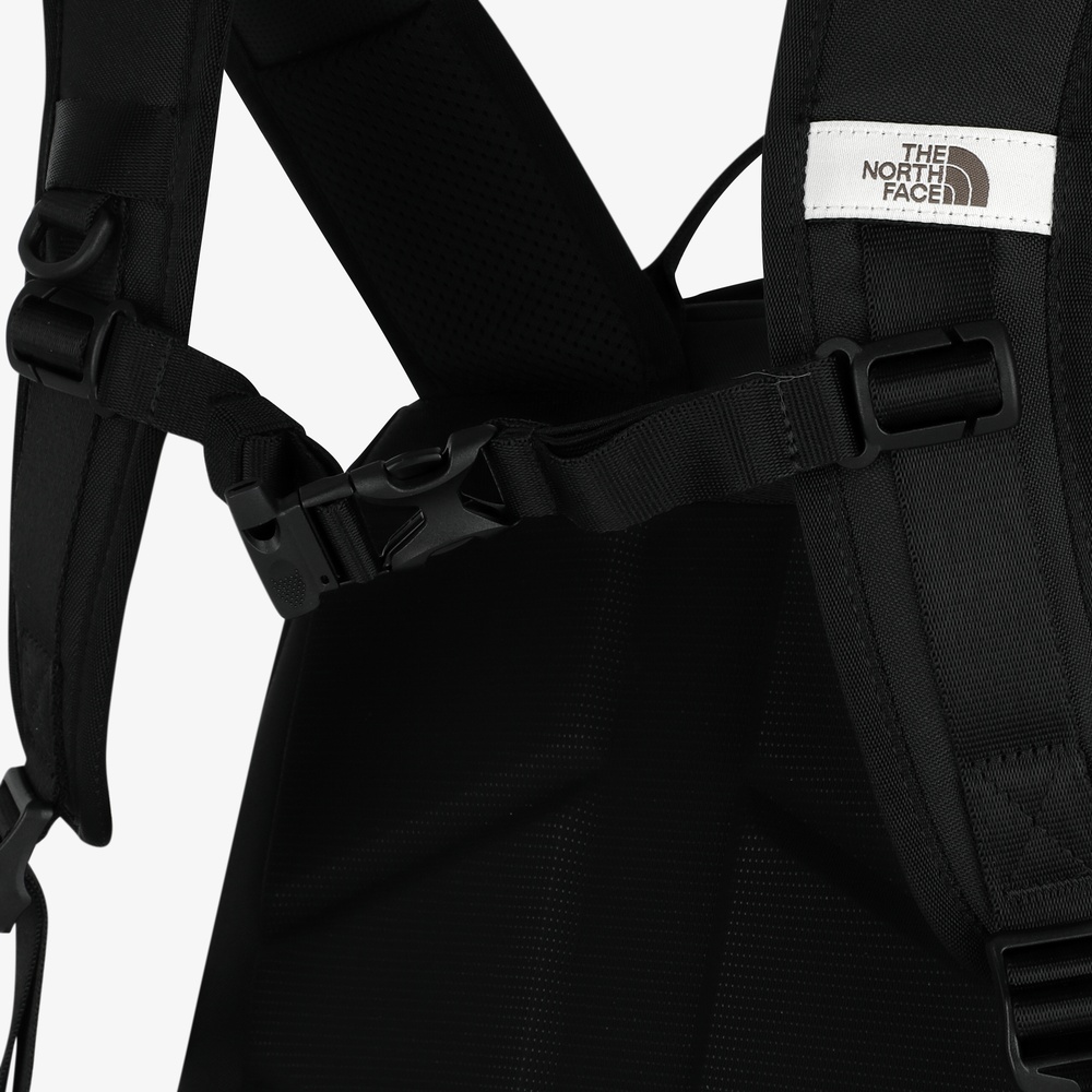 STANDARD MAX BACKPACK BLACK