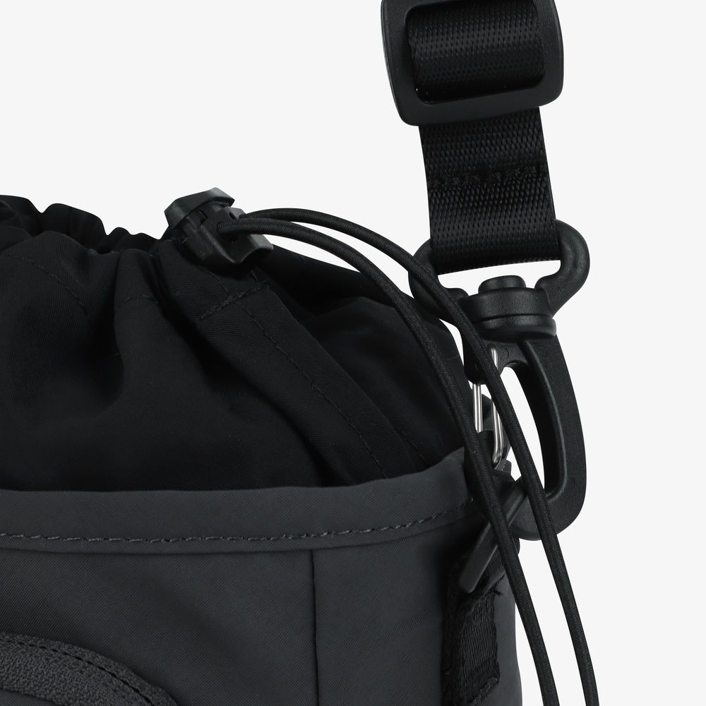 LINDEN BOTTLE CROSS BAG CHARCOAL GREY